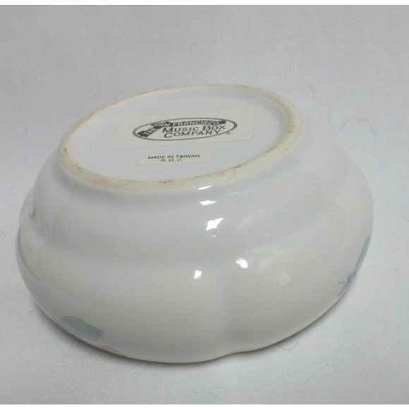 VTG San Francisco CERAMIC MUSICICAL/TRINKET Box Floral DESIGN Taiwan - Picture 7 of 9